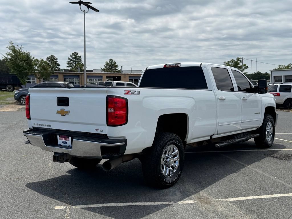 Used 2019 Chevrolet Silverado 2500 LT w/ LT Convenience Package AWD/4WD image 3