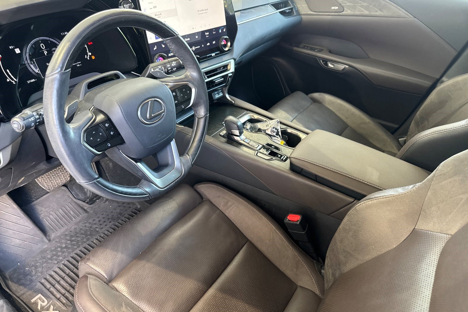 Used 2023 Lexus RX 350 FWD w/ Accessory Package image 11