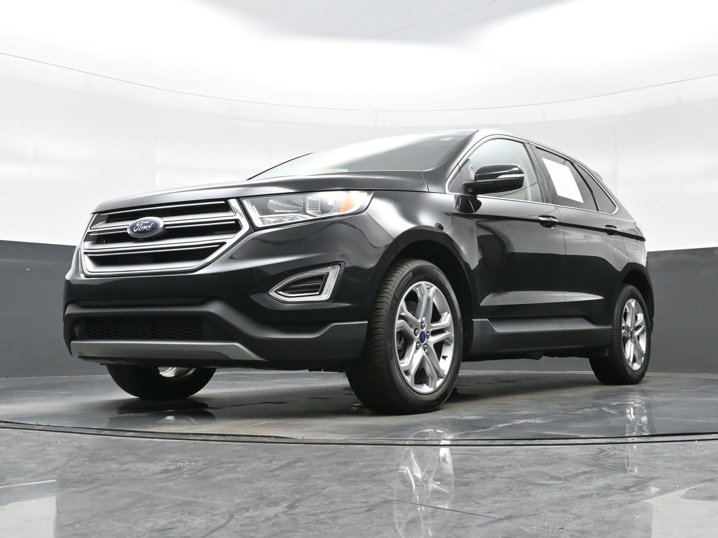 Used 2017 Ford Edge Titanium w/ Canadian Touring Package AWD/4WD image 28