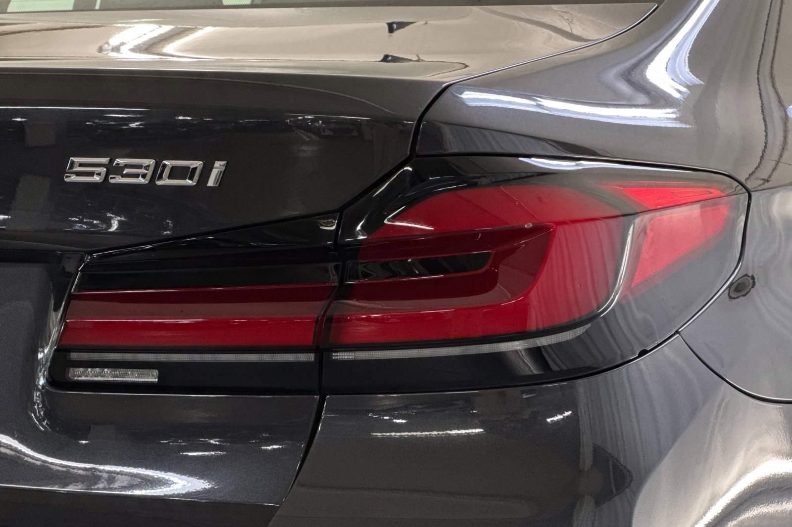 Used 2023 BMW 530i w/ Convenience Package image 12