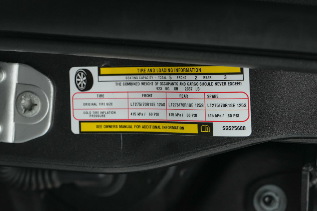 Used 2025 RAM 2500 Laramie AWD/4WD image 26