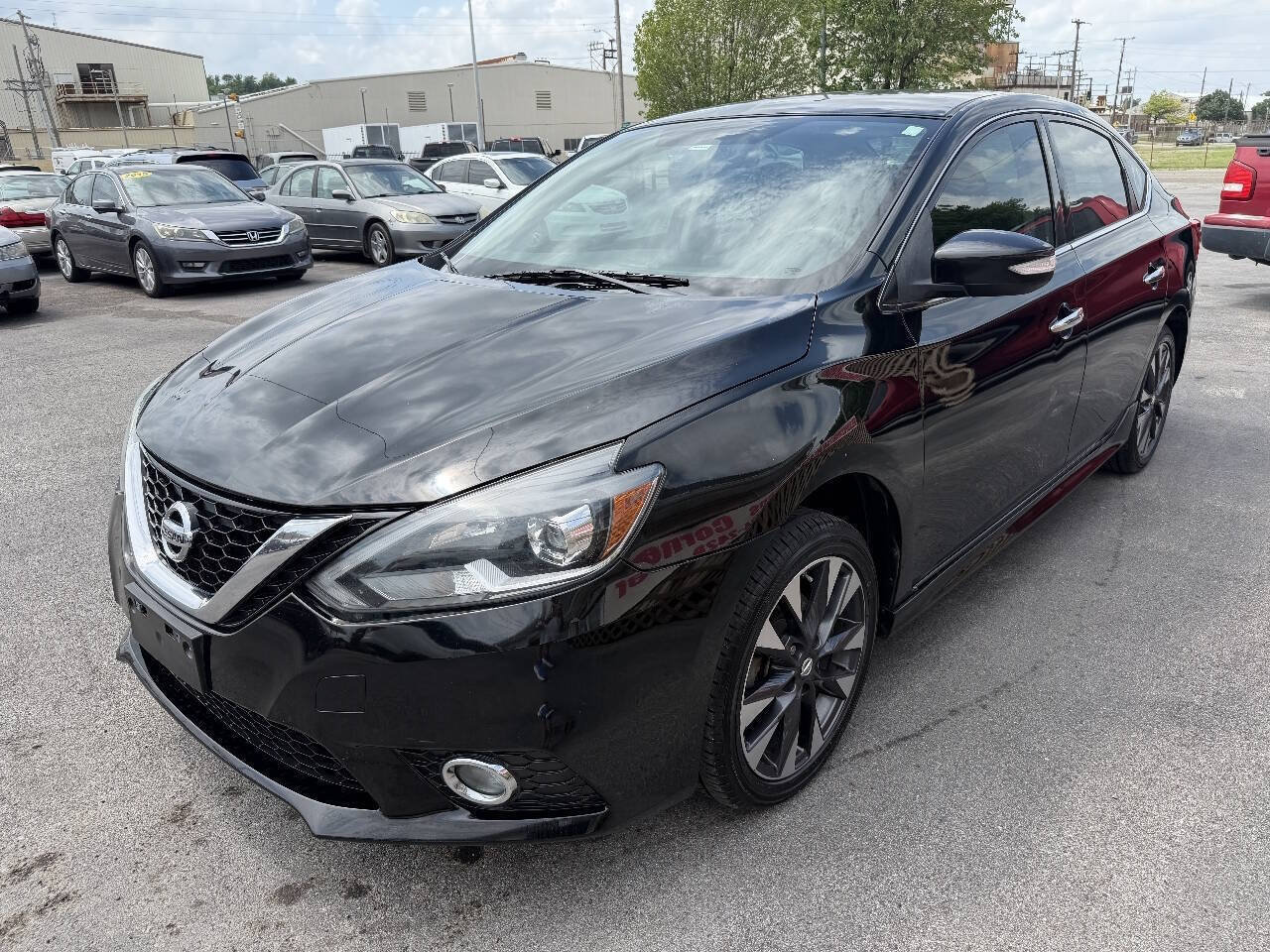 Used 2016 Nissan Sentra SR w/ Driver's Assist Package FWD image 4