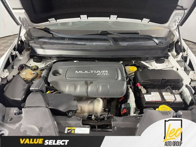Used 2015 Jeep Cherokee Limited AWD/4WD image 4
