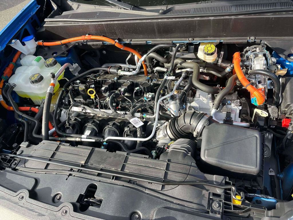 Used 2025 Ford Maverick Lariat image 37