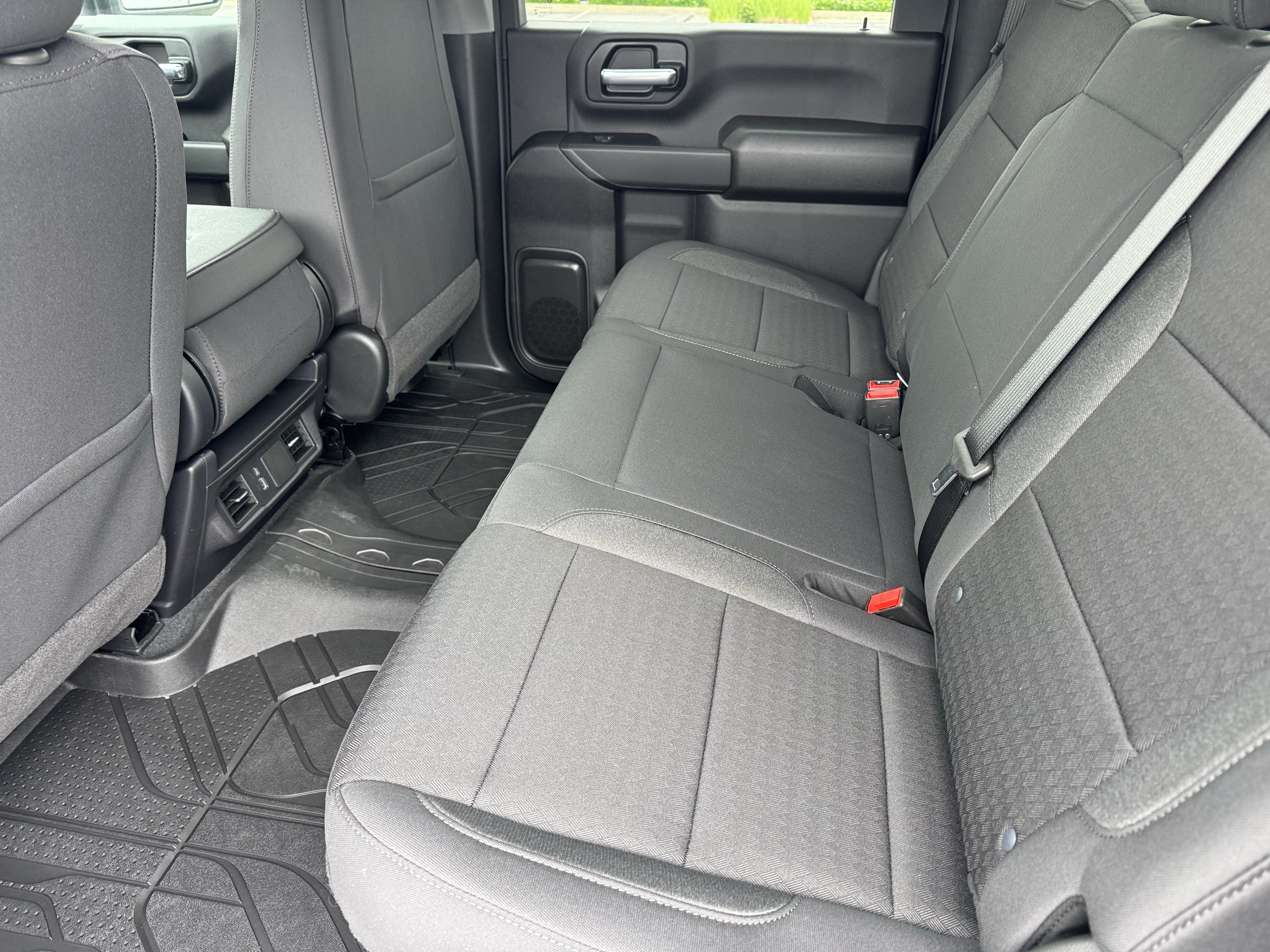 New 2026 Chevrolet Silverado 2500 Custom w/ Custom Value Package AWD/4WD image 15