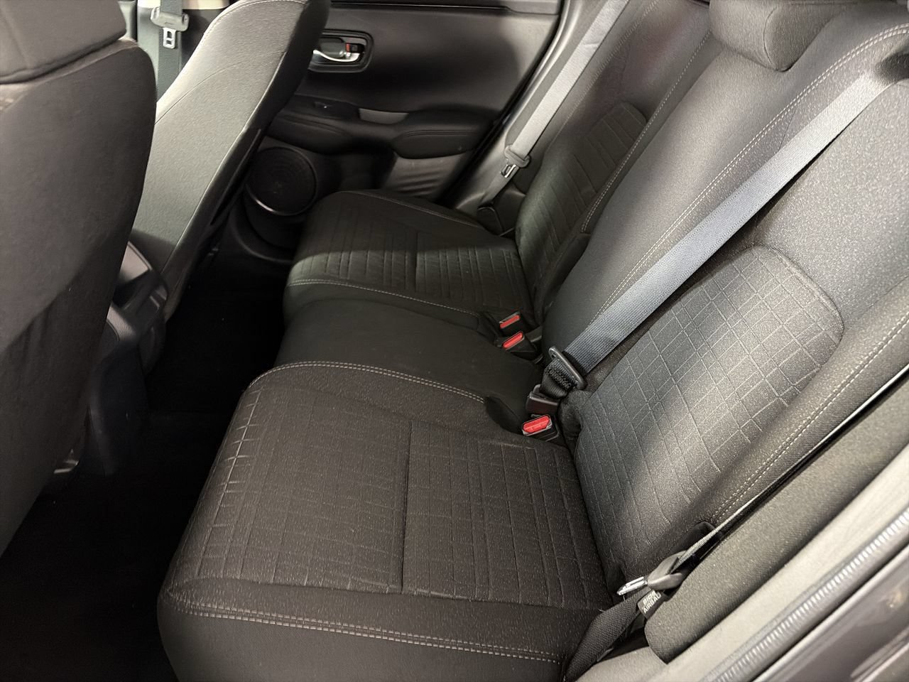 Used 2025 Honda HR-V LX image 21