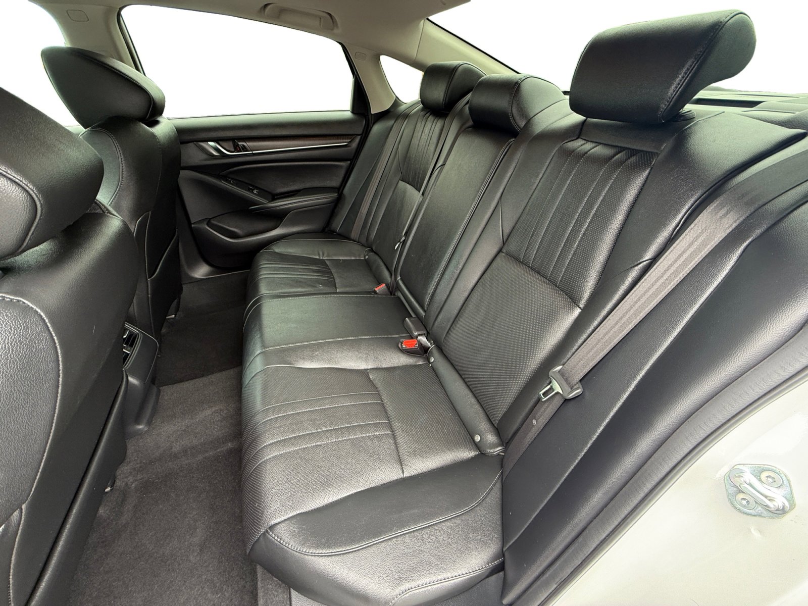 Used 2020 Honda Accord Touring image 16