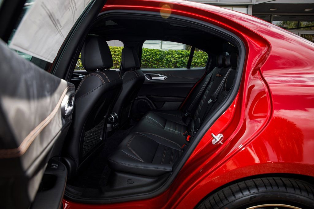New 2025 Alfa Romeo Giulia AWD w/ Driving Assist Package image 26