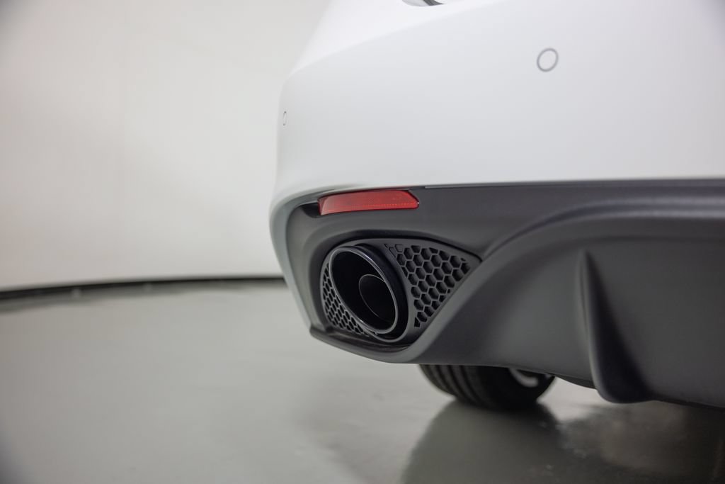 New 2026 Alfa Romeo Giulia AWD image 17