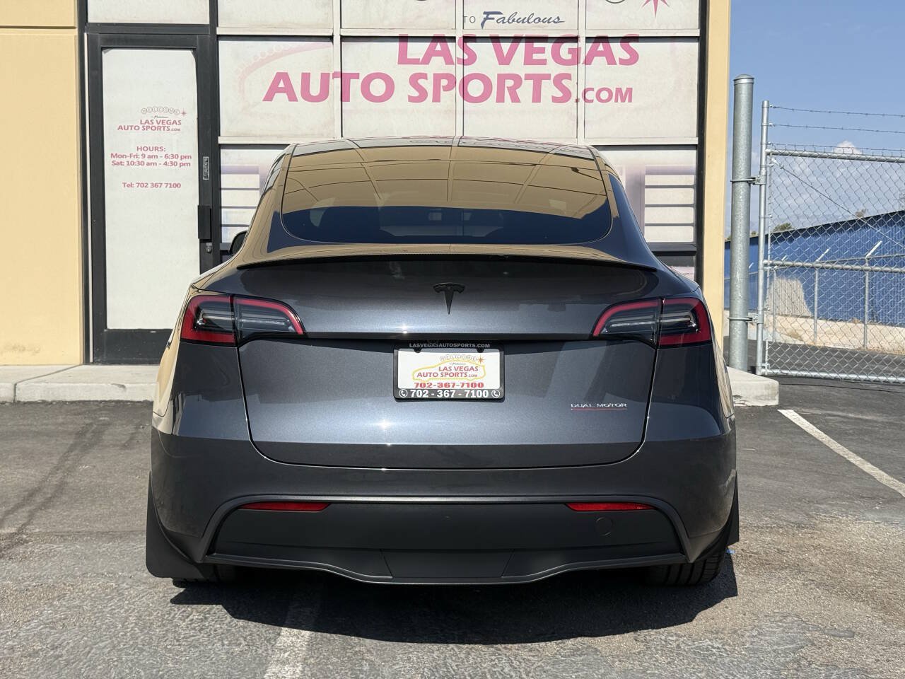 Used 2023 Tesla Model Y Performance AWD/4WD image 9