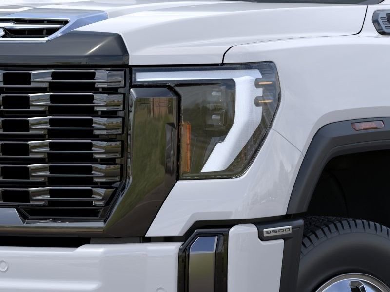 New 2026 GMC Sierra 3500 Denali Ultimate w/ LPO, Black Badging Package AWD/4WD image 11