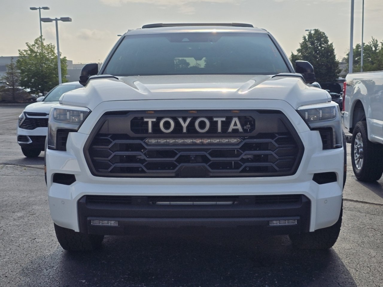 Used 2025 Toyota Sequoia TRD Pro AWD/4WD image 2