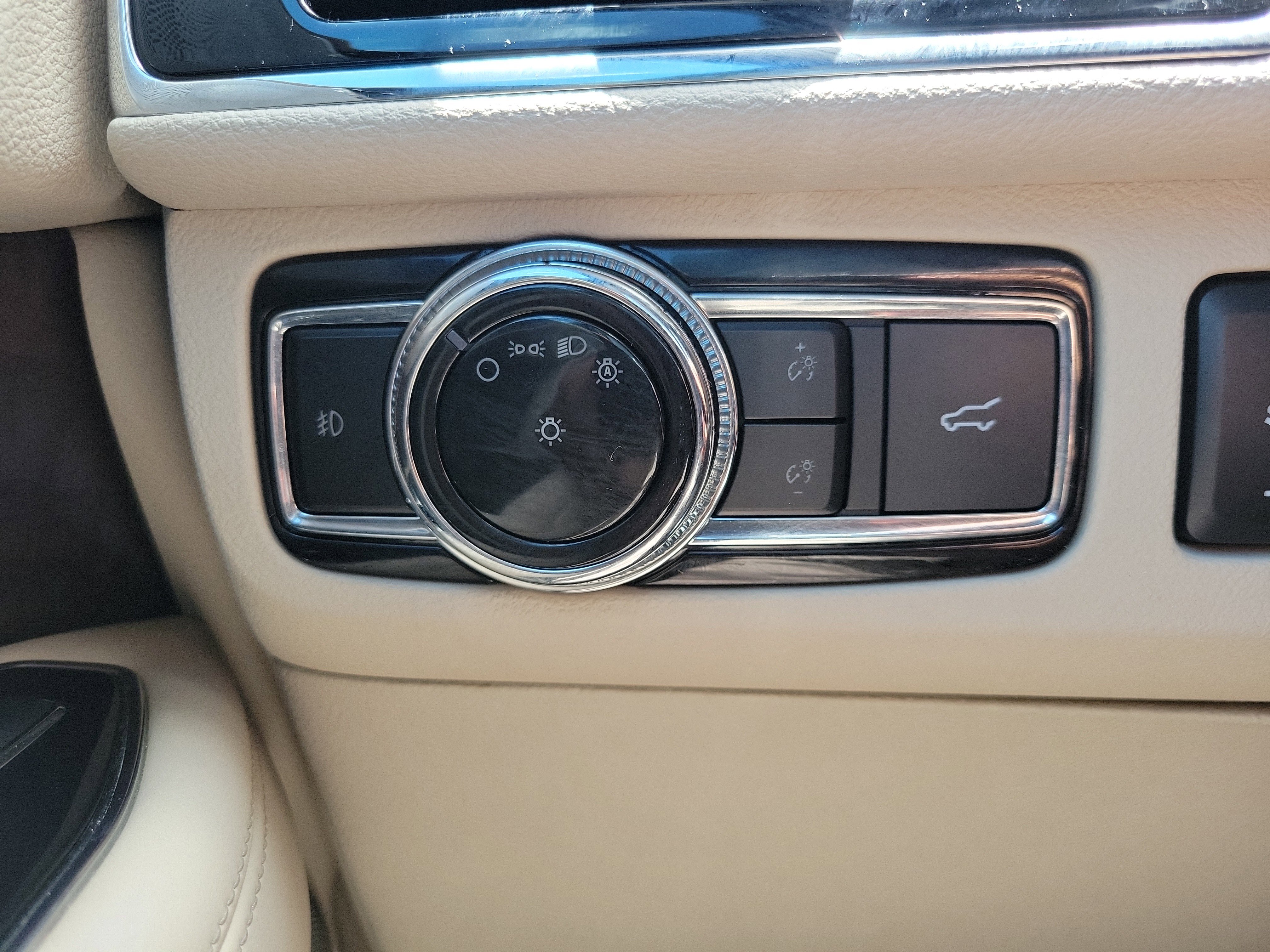 Used 2020 Lincoln Navigator Reserve w/ Luxury Package AWD/4WD image 28