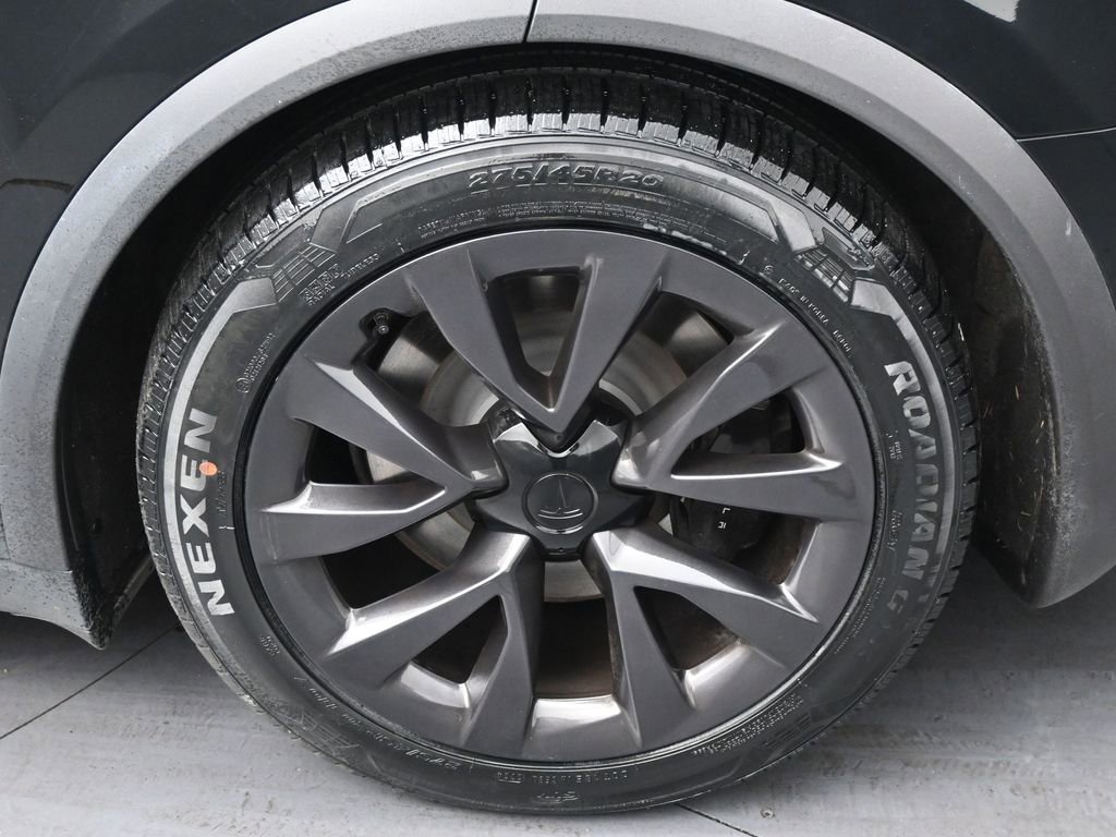 Used 2023 Tesla Model X image 33