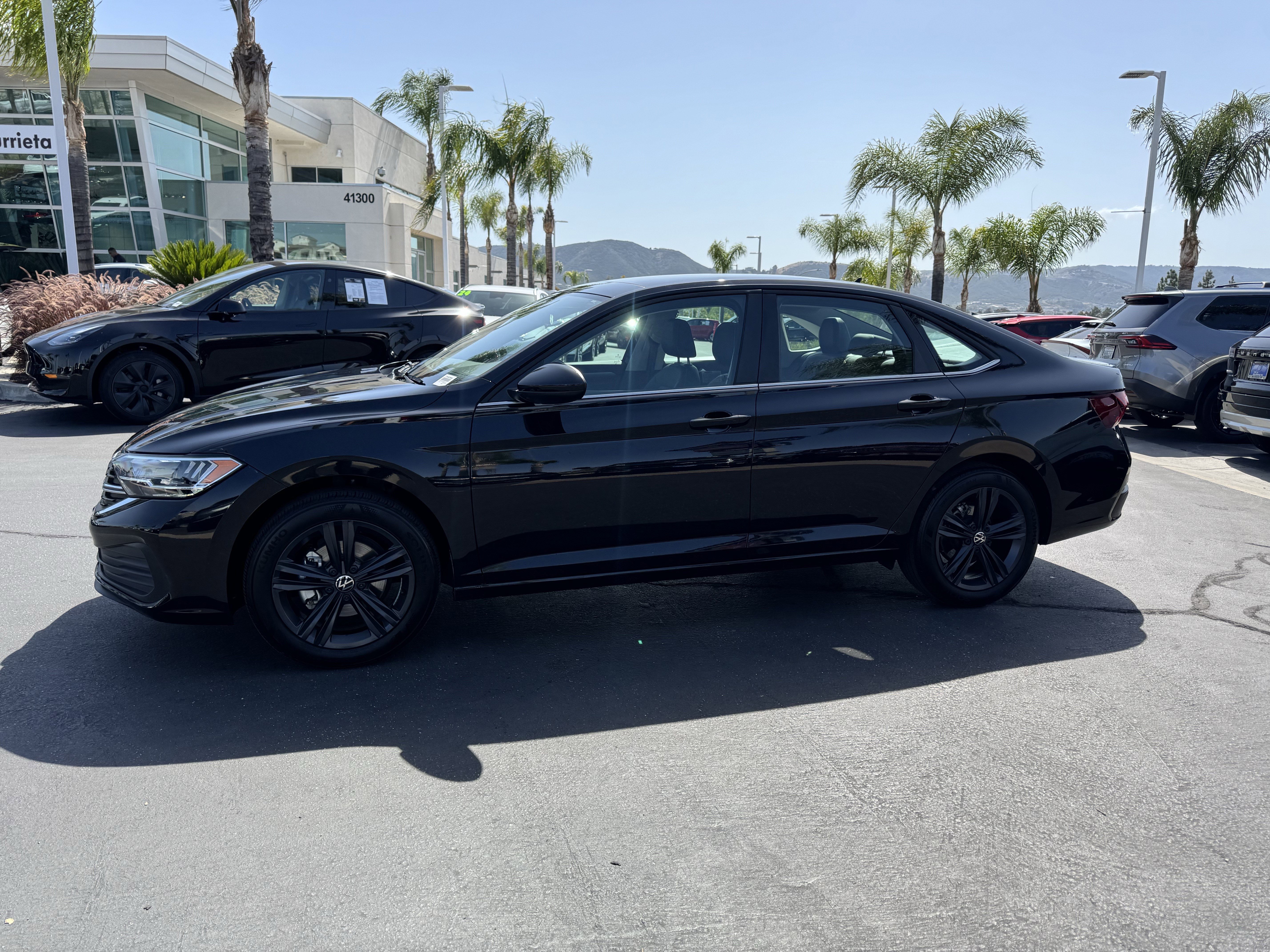 Used 2024 Volkswagen Jetta SE FWD image 10