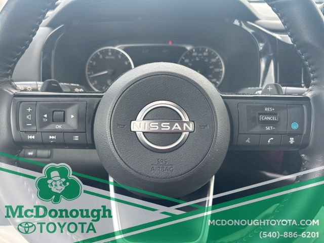 Used 2025 Nissan Pathfinder SL AWD/4WD image 19