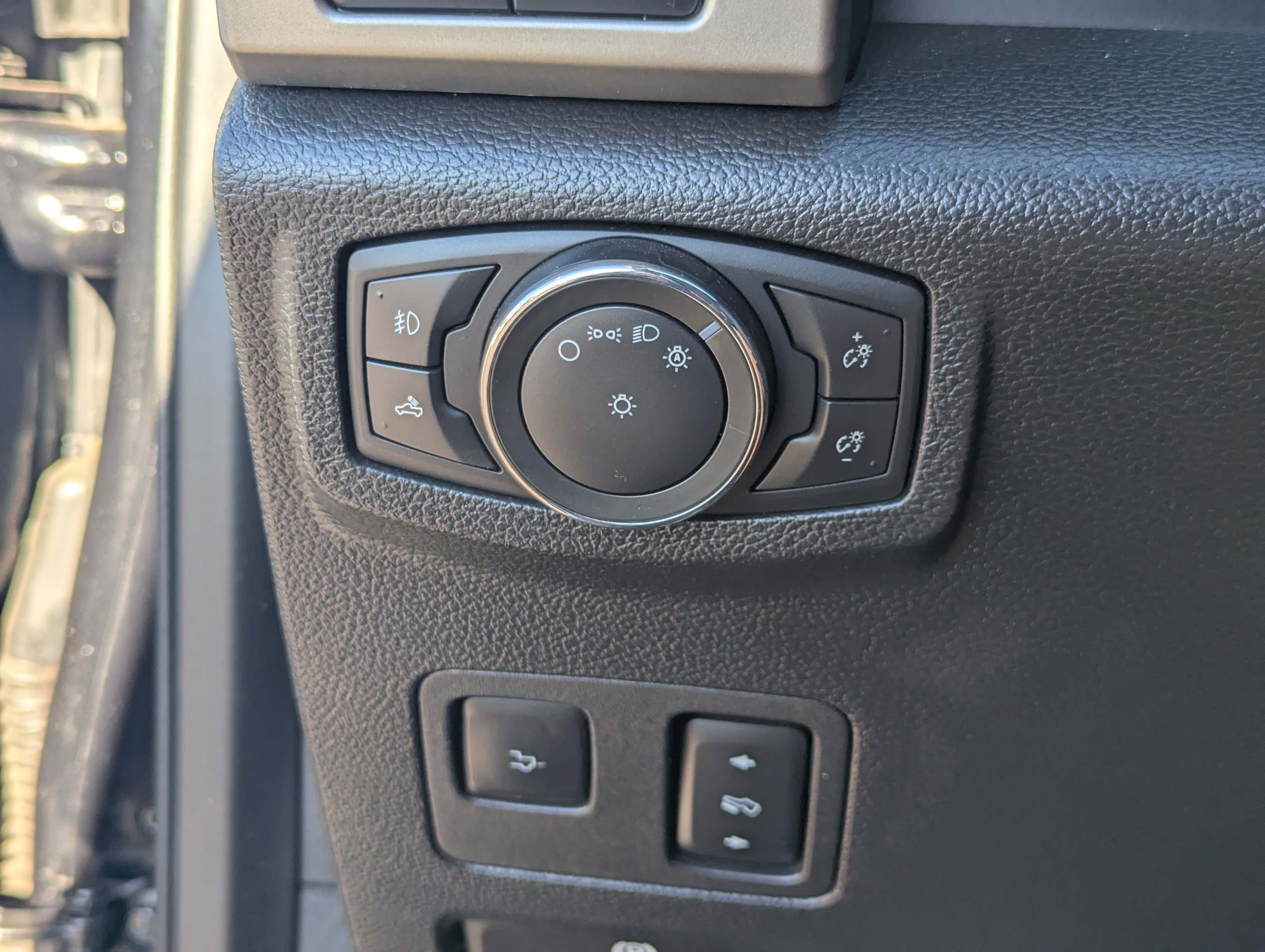 Used 2021 Ford F250 Lariat image 28