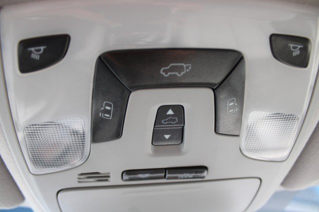 Used 2013 Toyota Sienna XLE FWD image 11