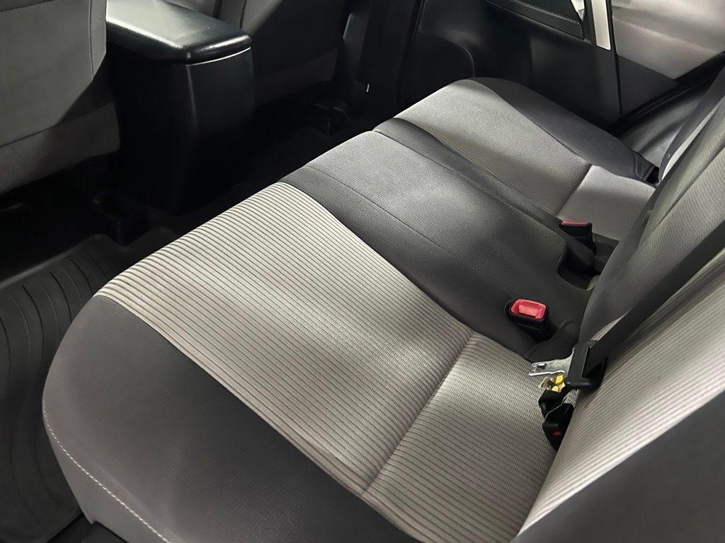 Used 2015 Toyota RAV4 XLE AWD/4WD image 16