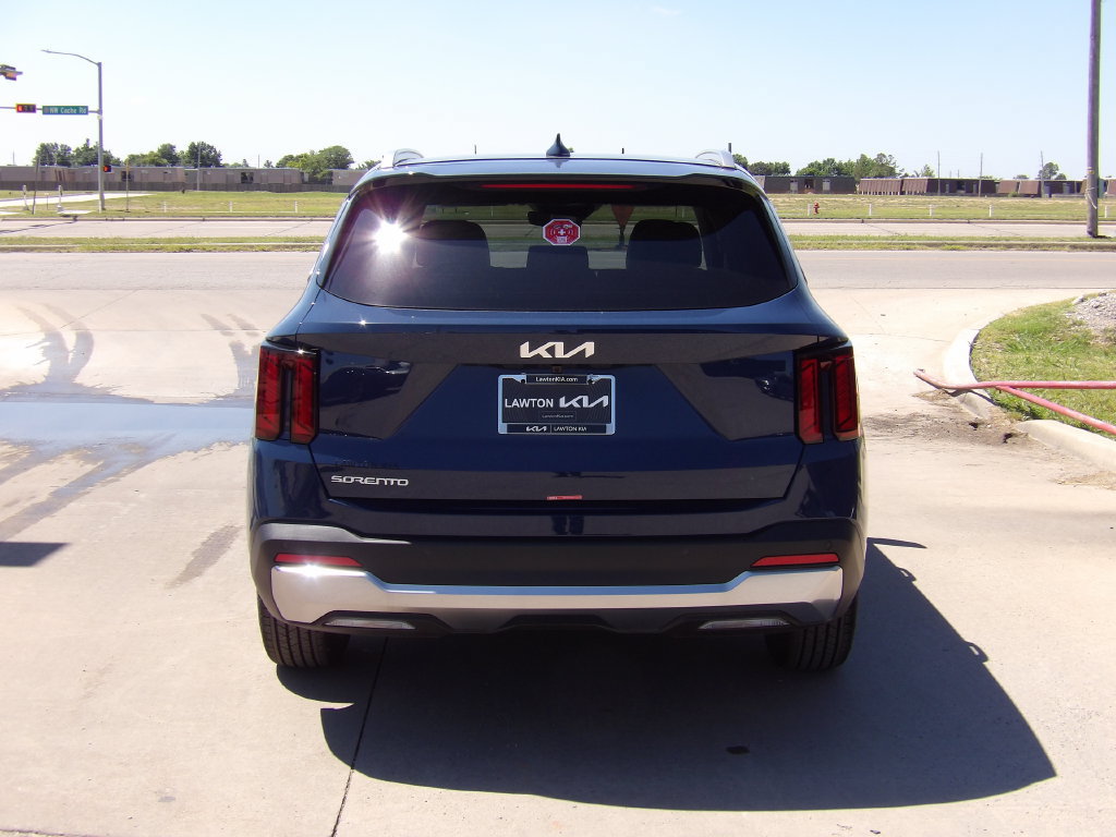 New 2026 Kia Sorento S w/ S Panoramic Sunroof Package FWD image 7