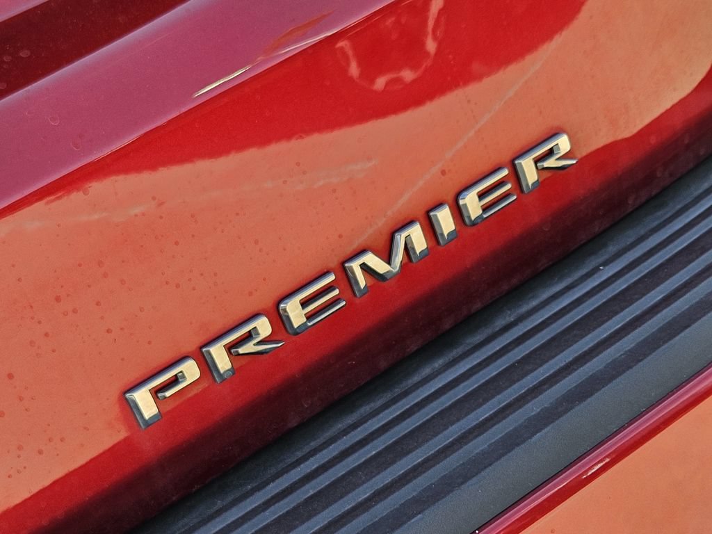 Used 2024 Chevrolet Tahoe Premier AWD/4WD image 12