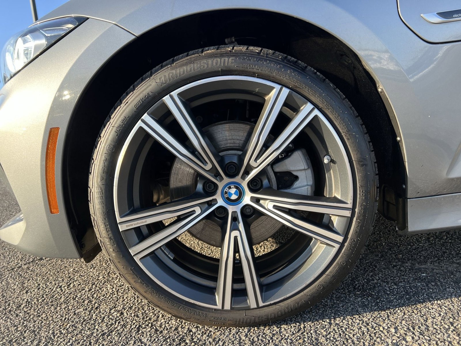 Used 2023 BMW 330e xDrive w/ Premium Package image 12