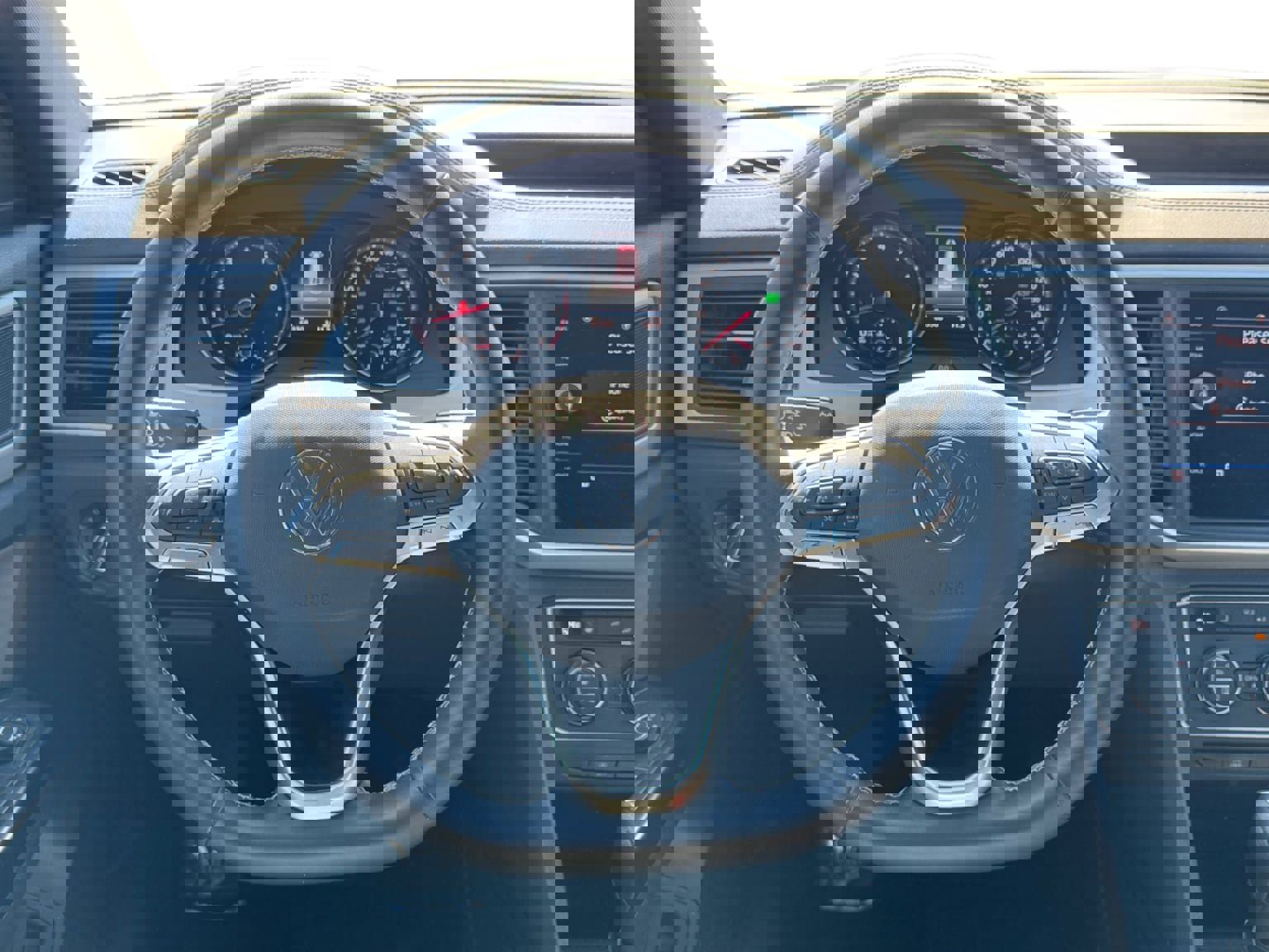 Used 2021 Volkswagen Atlas Cross Sport SE image 13