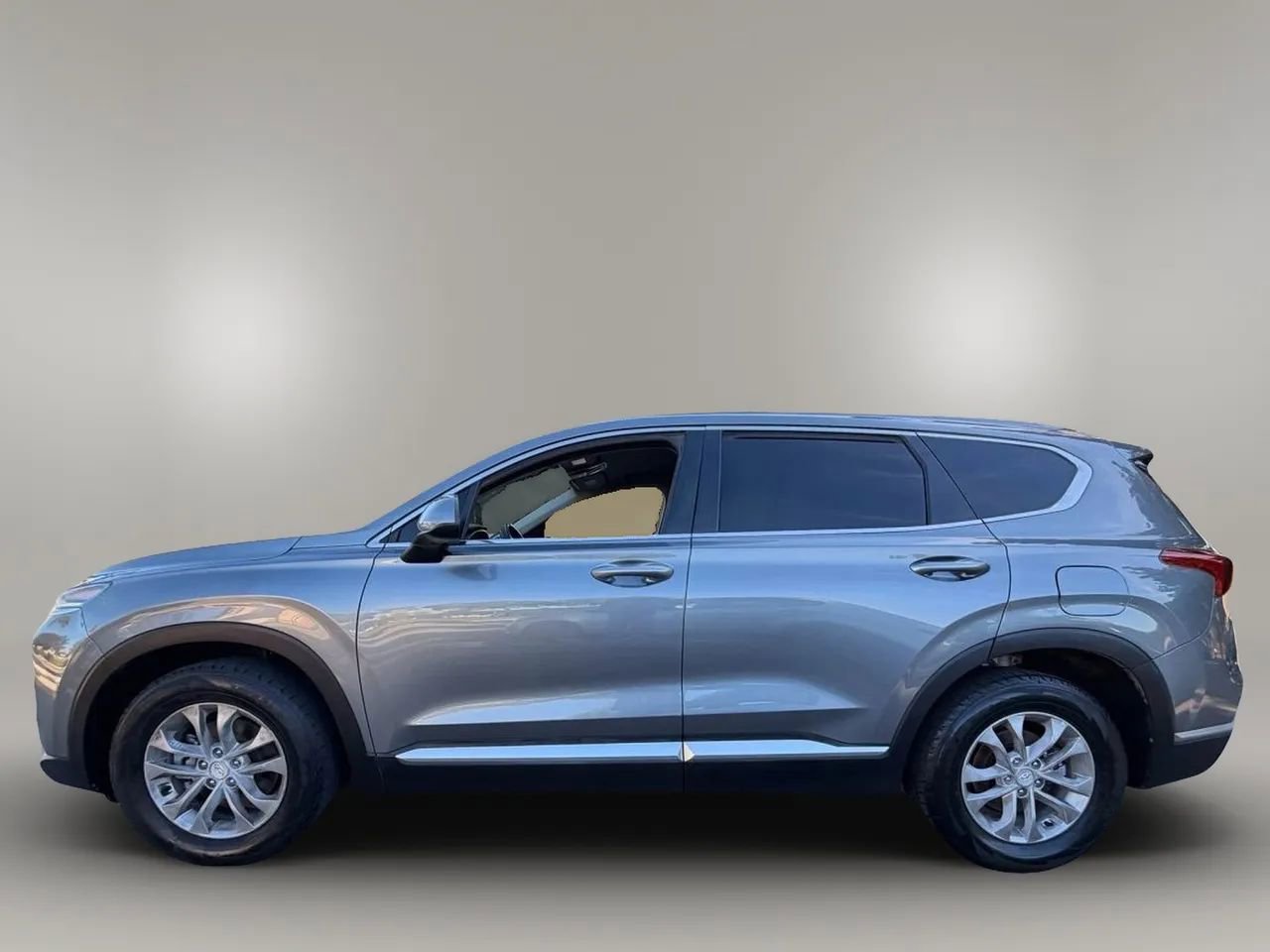 Used 2019 Hyundai Santa Fe SE FWD image 8