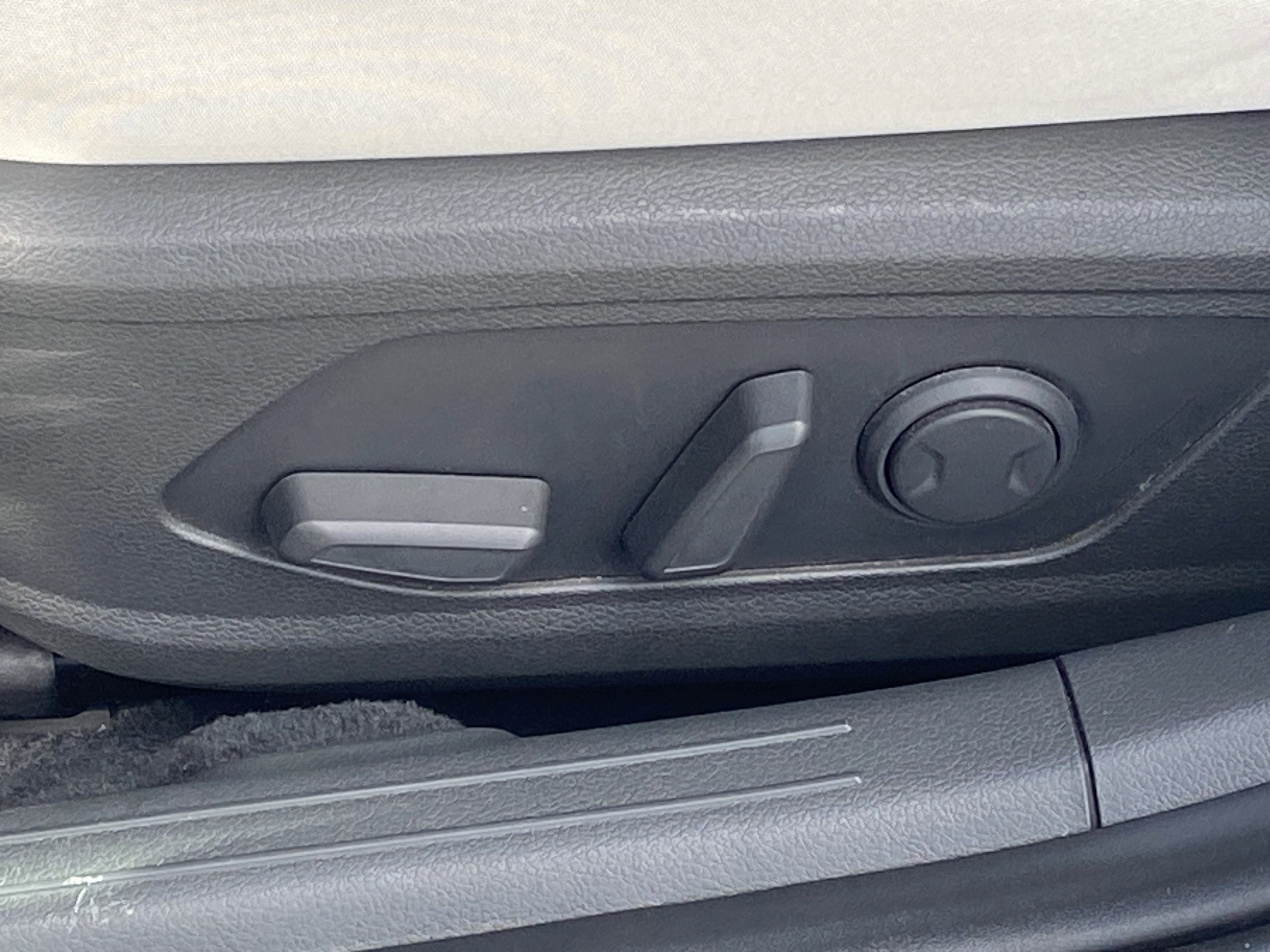 Used 2025 Hyundai Sonata SEL FWD image 28