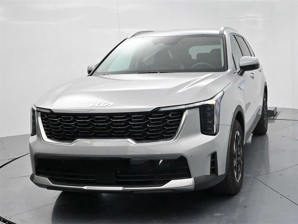 New 2025 Kia Sorento S image 3