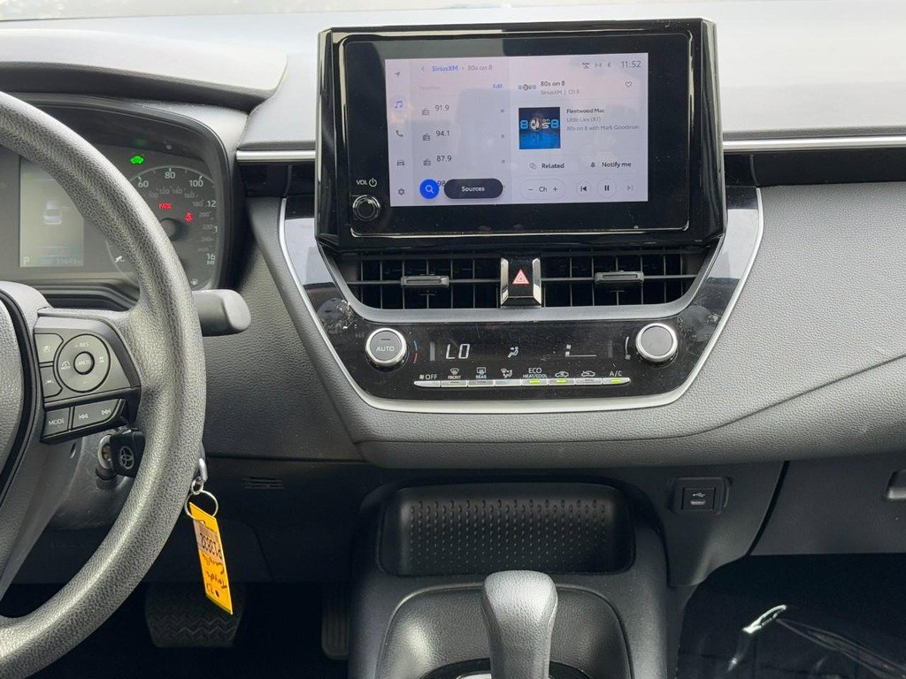 Used 2023 Toyota Corolla Hybrid Sedan image 13