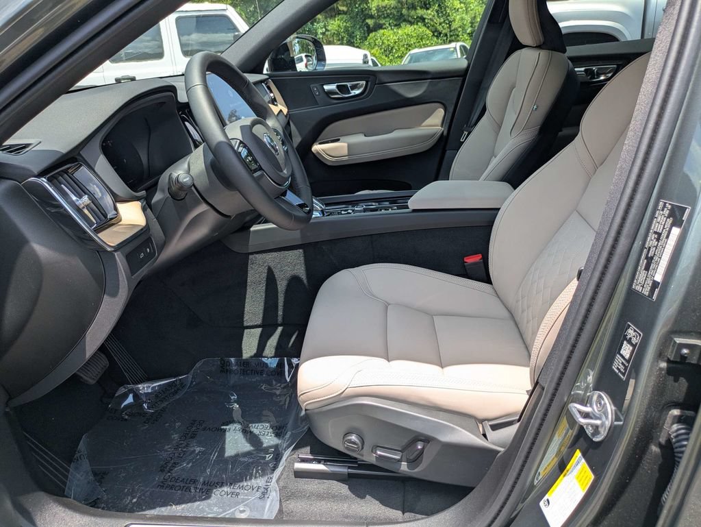 New 2026 Volvo XC60 T8 Core AWD/4WD image 21