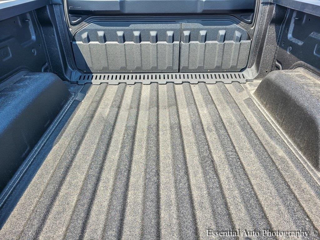 New 2025 GMC Sierra EV Denali image 18