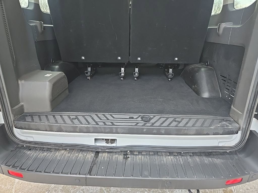 Used 2023 Ford Transit 350 XLT image 94