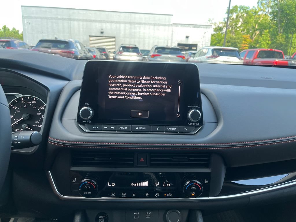New 2026 Nissan Rogue SV AWD/4WD image 16