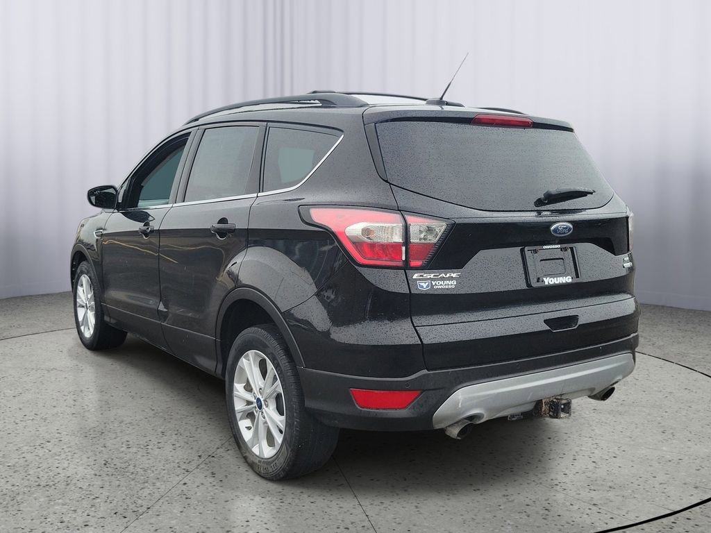 Used 2017 Ford Escape SE w/ Equipment Group 201A image 4