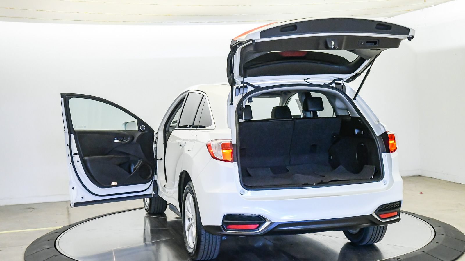 Used 2018 Acura RDX AWD w/ Technology Package image 26