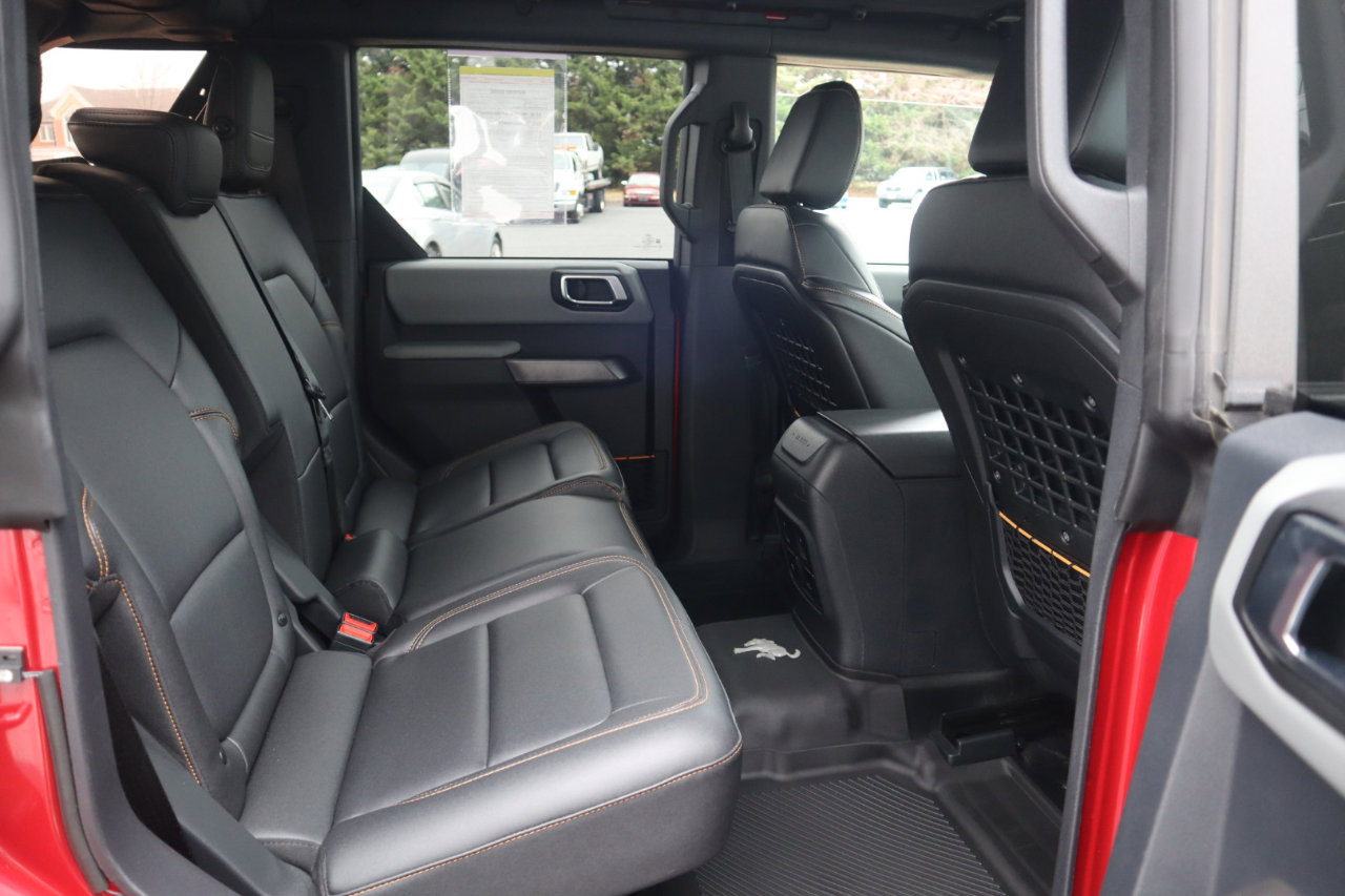 Used 2021 Ford Bronco Badlands image 46