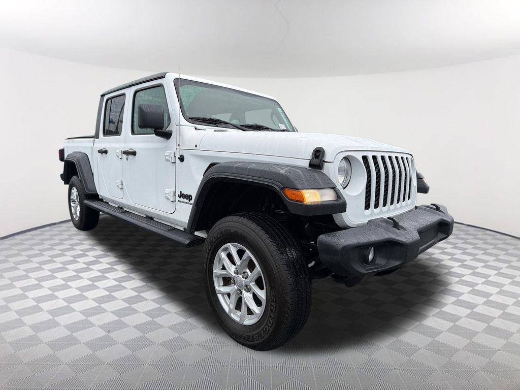 Used 2020 Jeep Gladiator Sport w/ Quick Order Package 24S image 3
