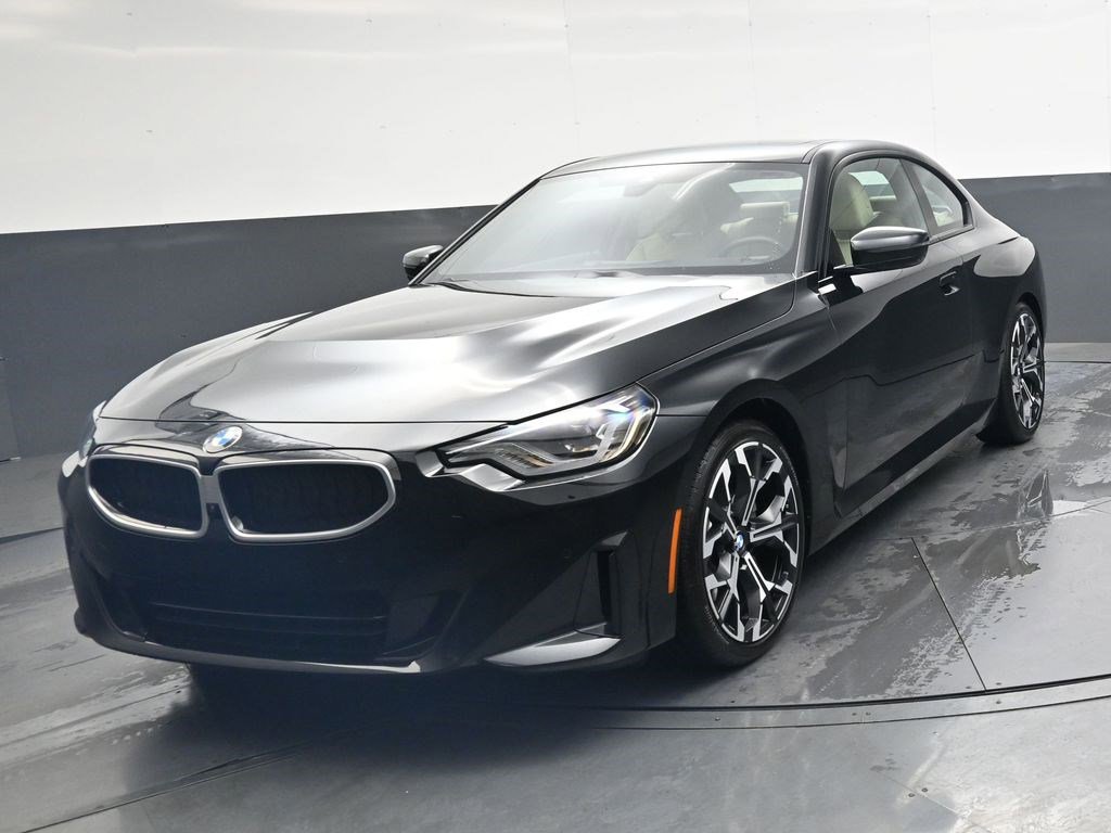 Used 2025 BMW 230i Coupe w/ Premium Package RWD image 8