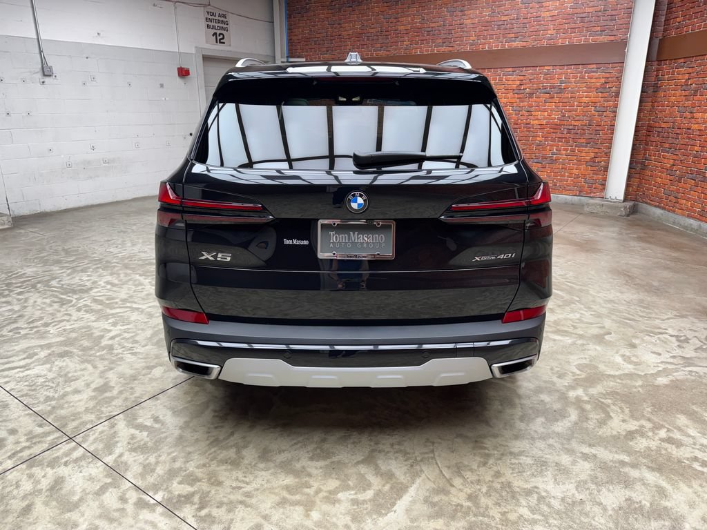 Certified 2026 BMW X5 xDrive40i w/ Climate Comfort Package AWD/4WD image 4