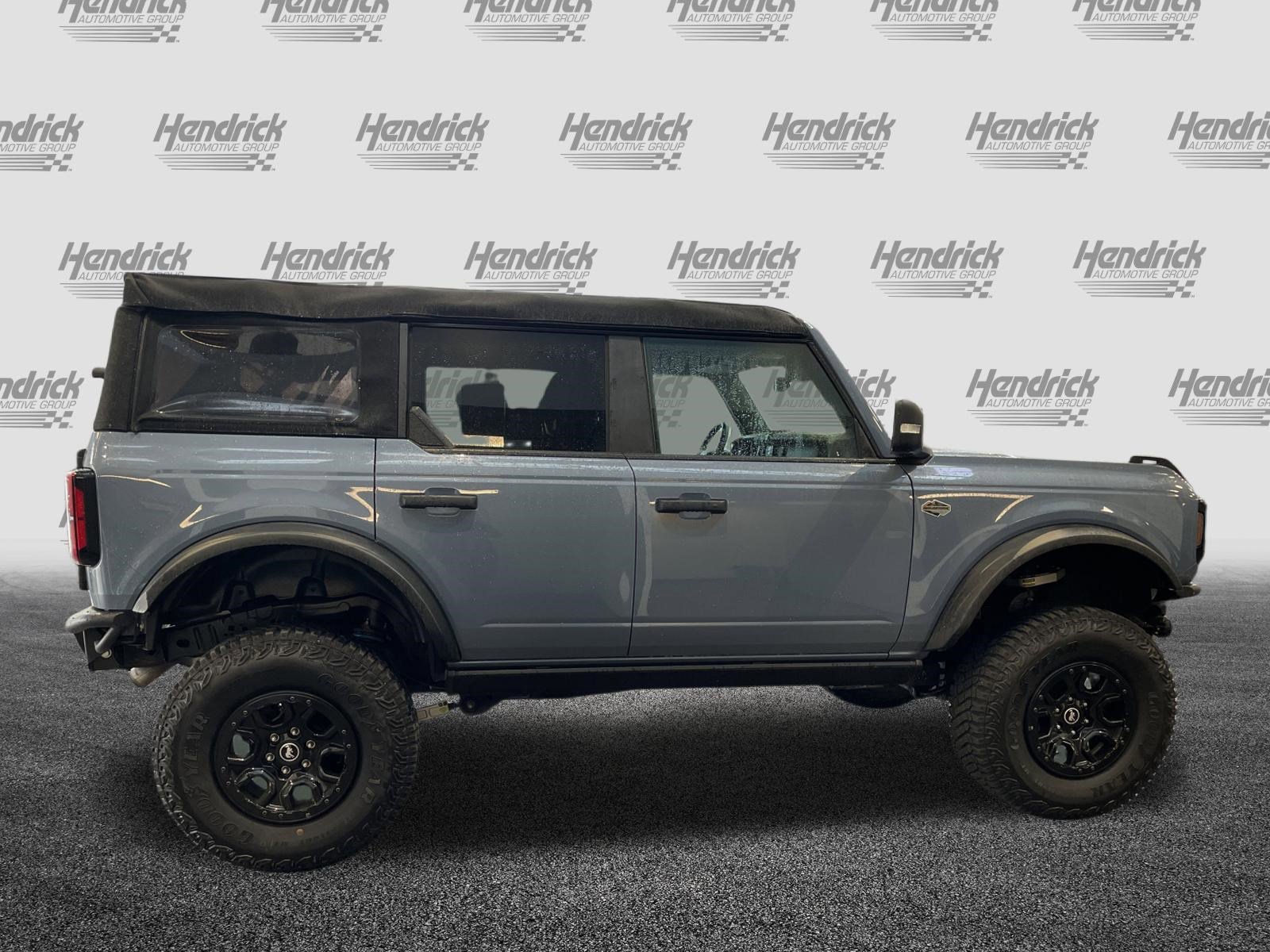 Used 2023 Ford Bronco Wildtrak image 11