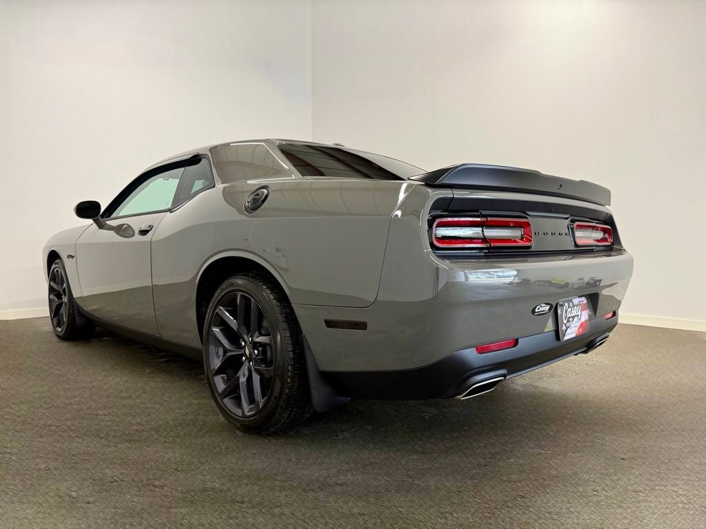 Used 2023 Dodge Challenger SXT w/ Blacktop Package image 8
