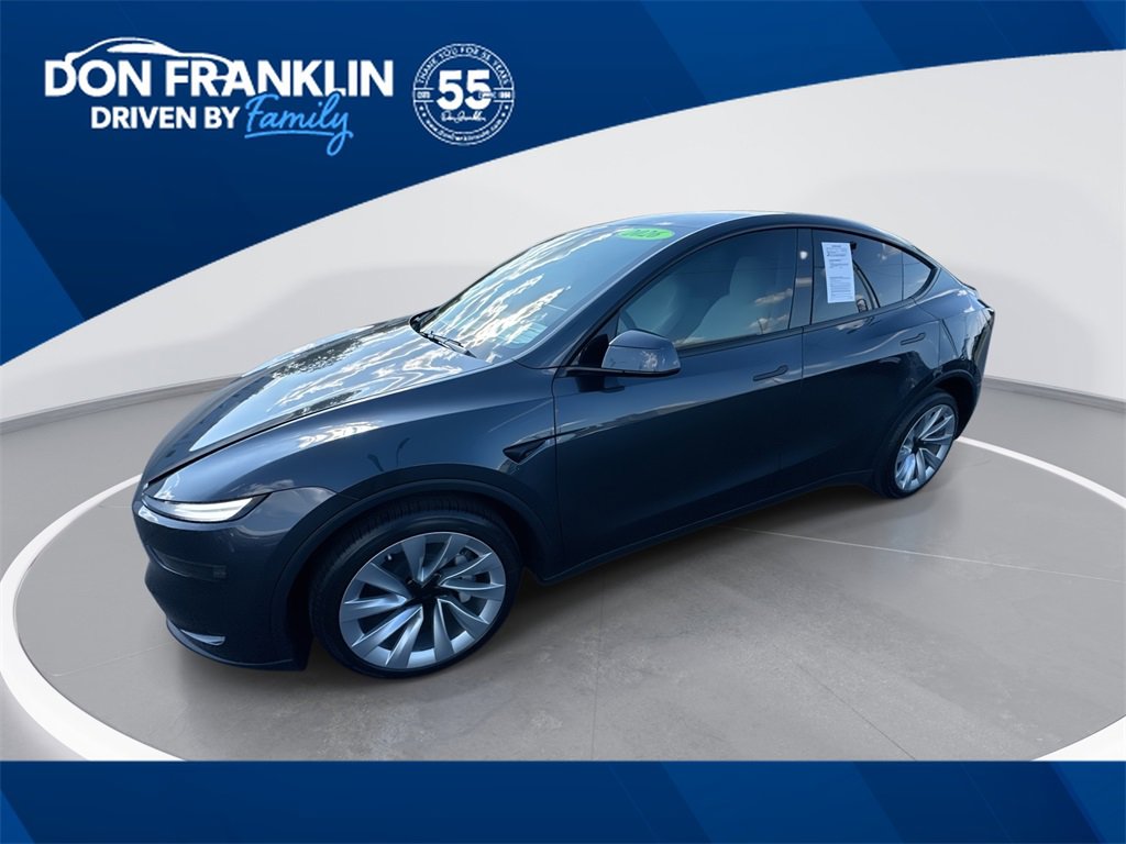 Used 2026 Tesla Model Y Long Range image 1