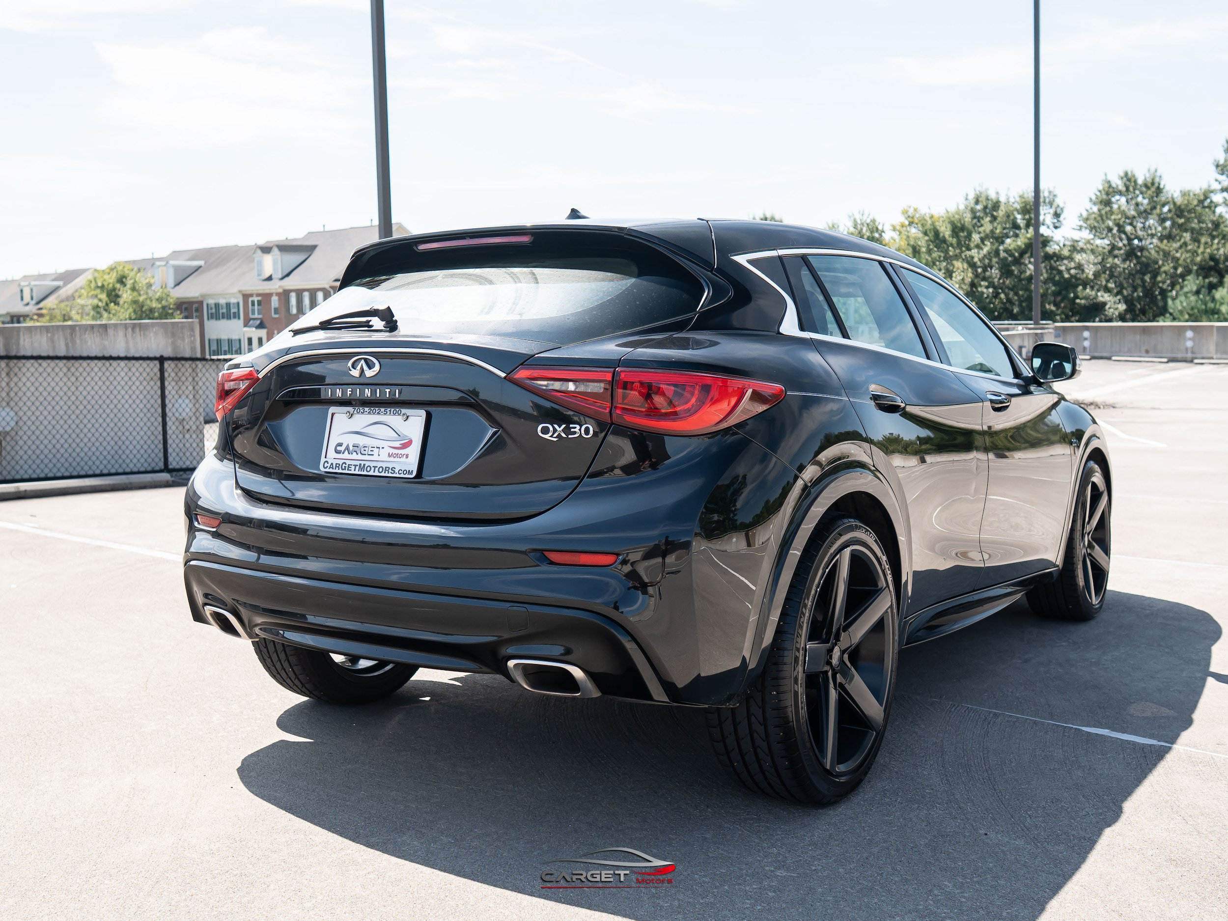 Used 2018 INFINITI QX30 FWD image 7