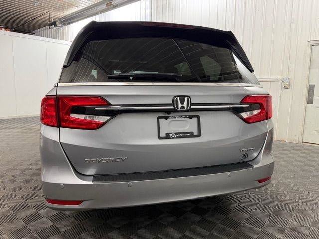 Used 2024 Honda Odyssey Touring image 4