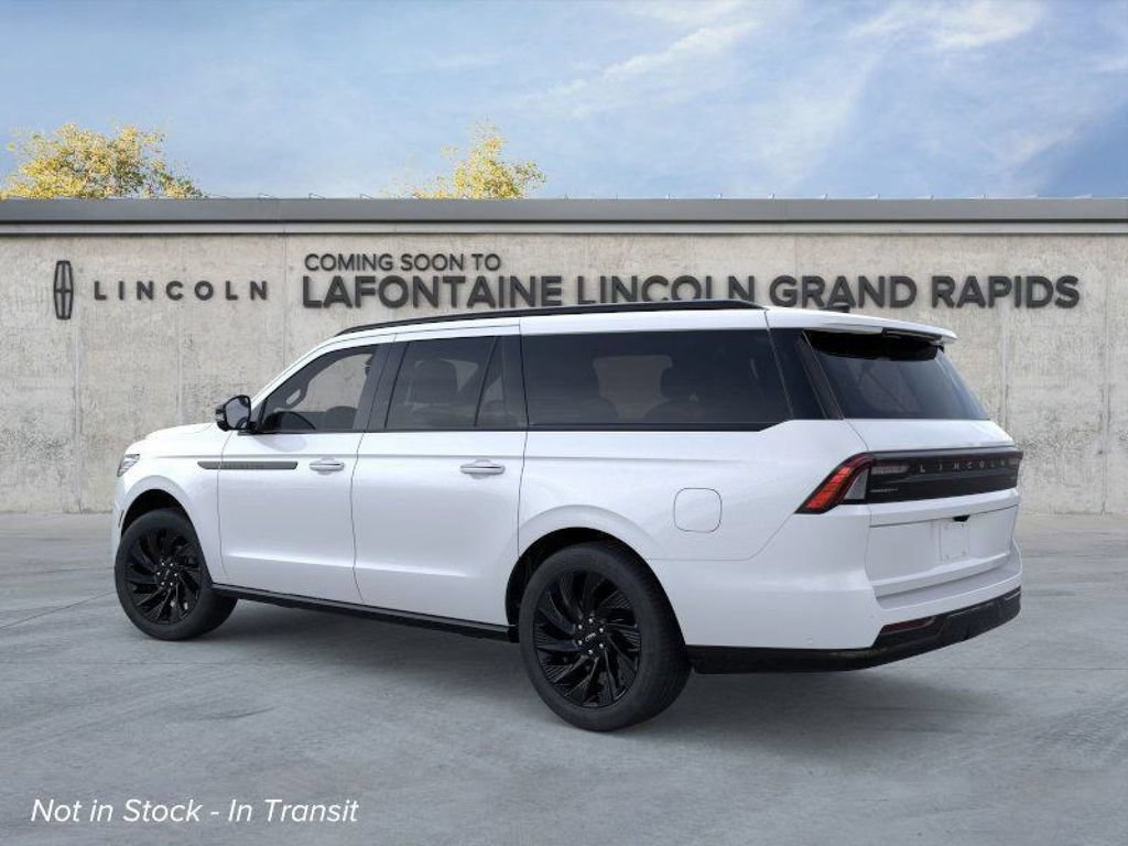 New 2026 Lincoln Navigator L Reserve w/ Jet Appearance Package AWD/4WD image 4