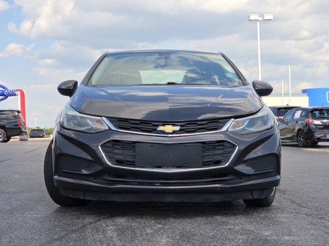 Used 2016 Chevrolet Cruze LT w/ Convenience Package FWD image 9