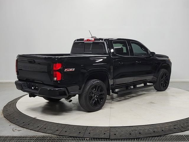 Used 2025 Chevrolet Colorado Z71 w/ Technology Package AWD/4WD image 7