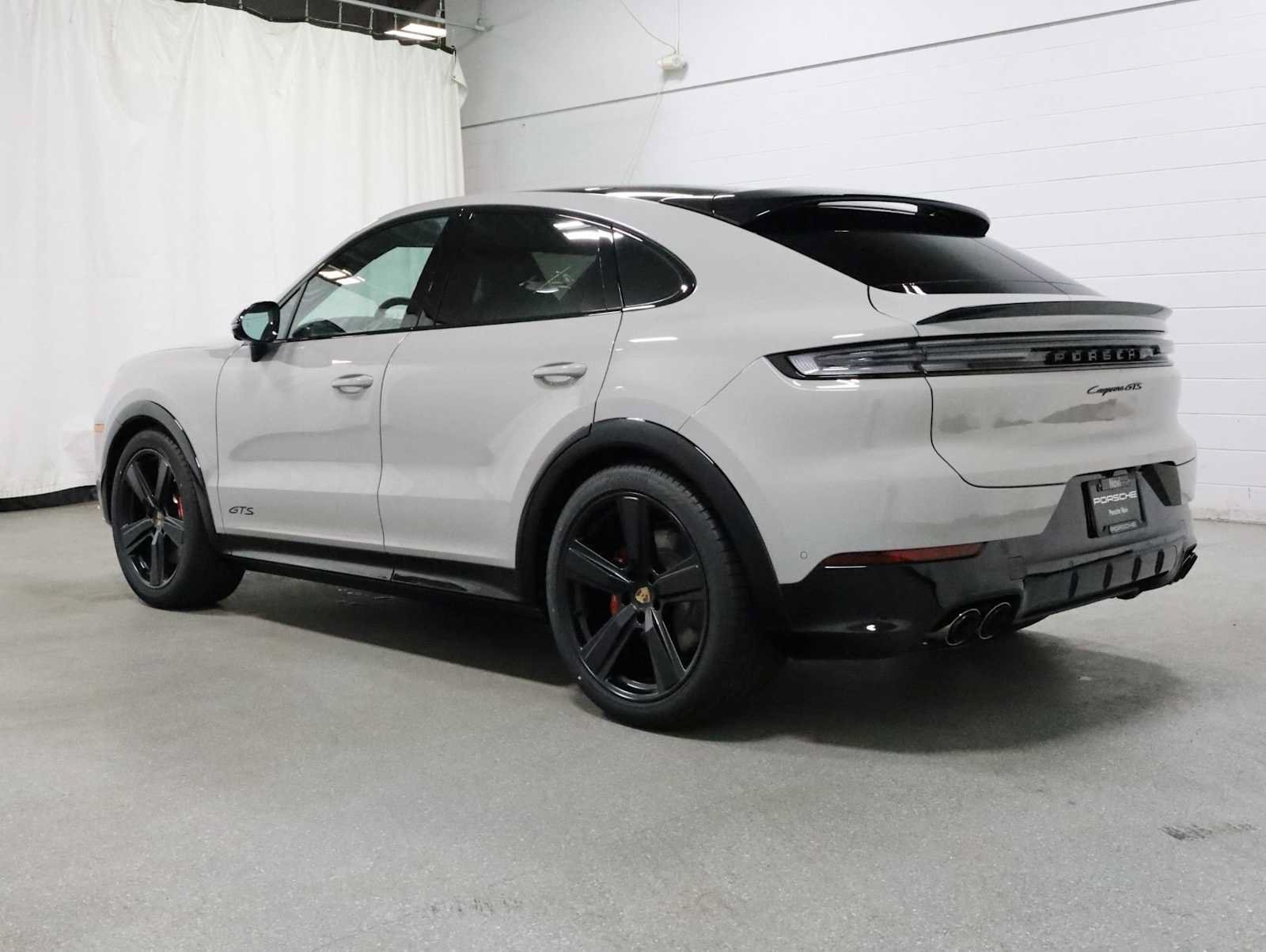 New 2026 Porsche Cayenne GTS AWD/4WD image 3